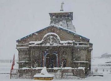 Kedarnath Temple in Winters